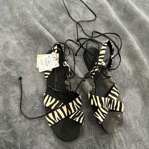 Zara black and white sandals lace for women NWT😍😍
